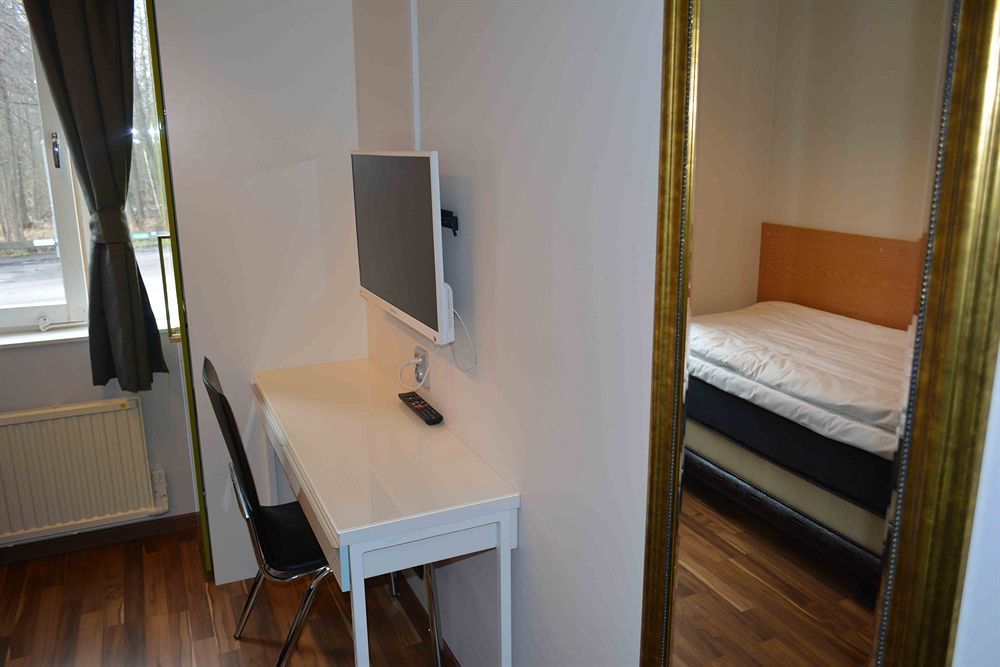 Hotell Angora โซเลนทูนา ภายนอก รูปภาพ